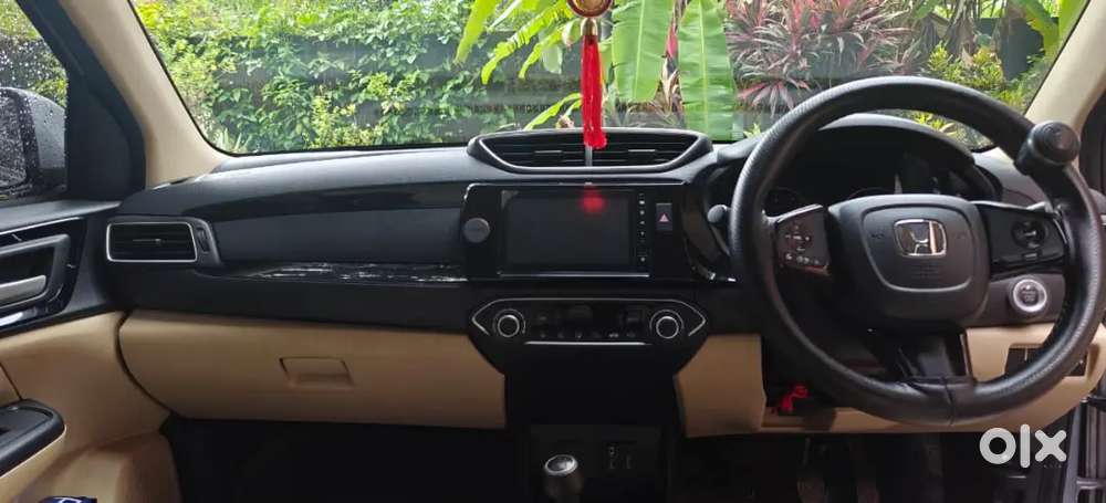 Honda Amaze Vx Petrol Single Owner.