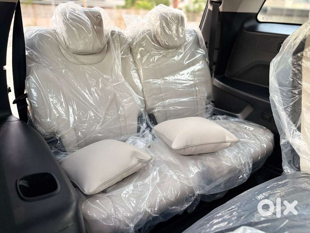 Mahindra Xuv700 2.2 Ax 7 Diesel Mt Luxury Pack Str, 2025, Diesel