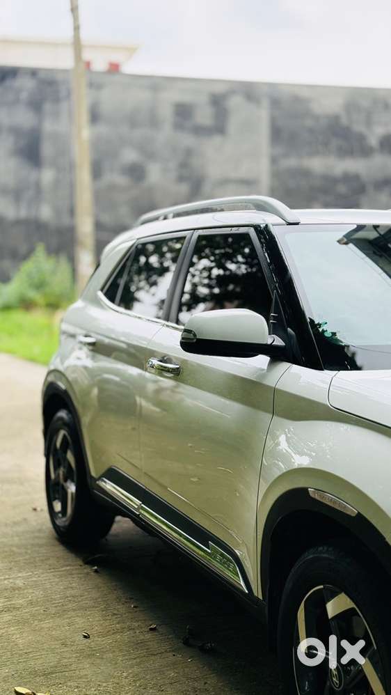 Hyundai Venue Diesel Manual 2019