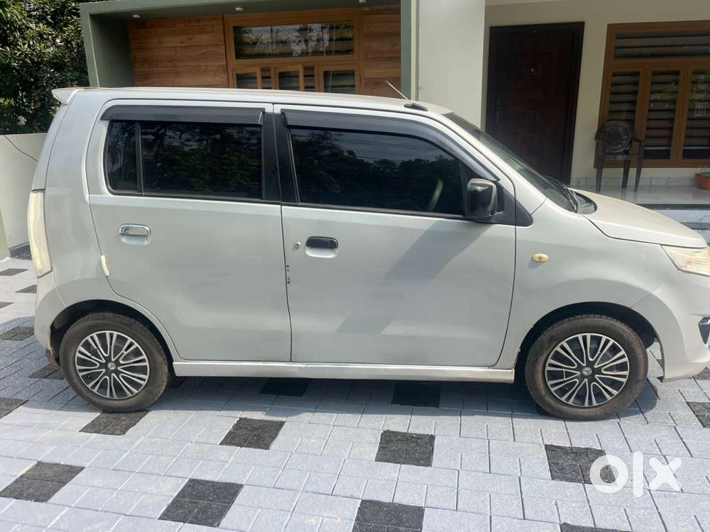 Maruti Suzuki Wagon R Stingray 2014 Petrol Well Maintained