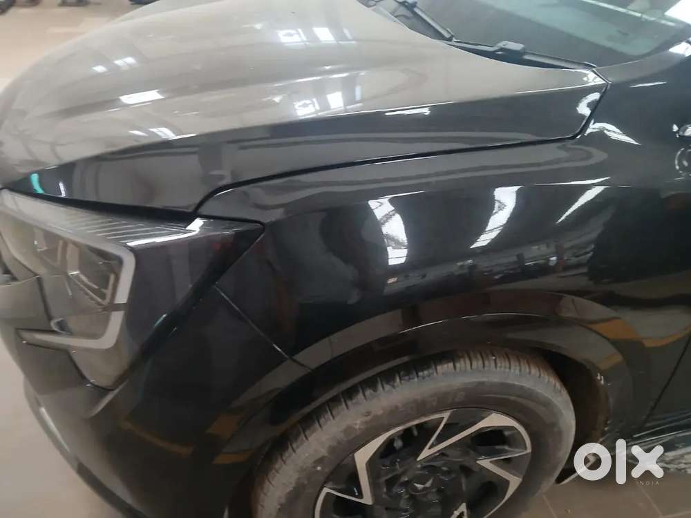Mahindra Xuv700 Ax7 2026