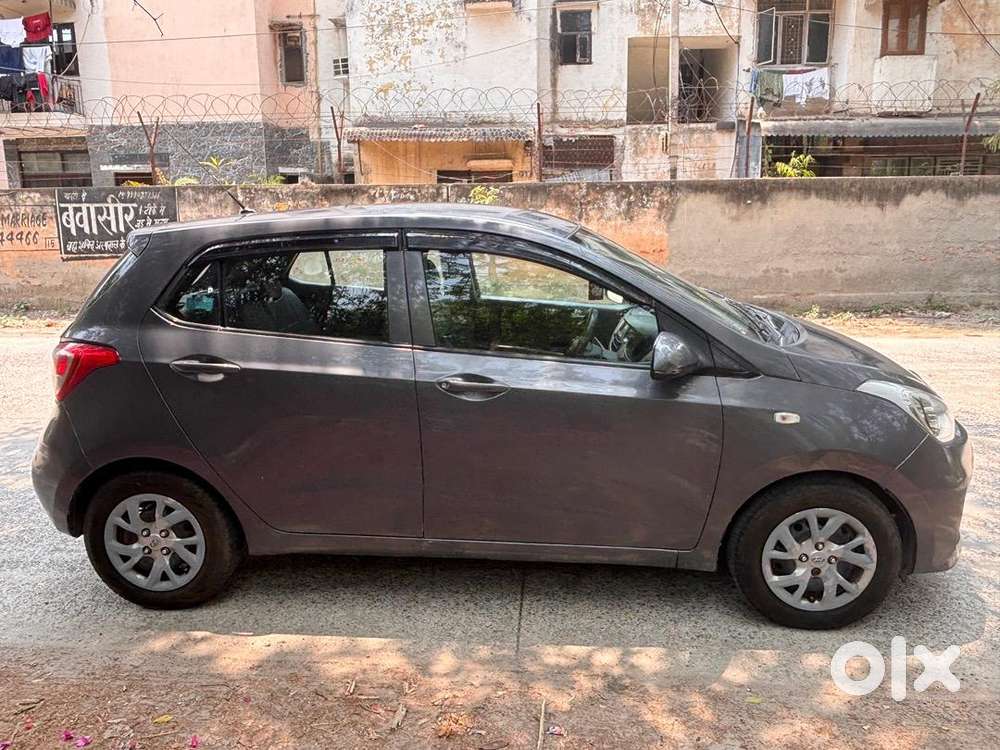 Hyundai Grand I10 2017 Cng & Hybrids Good Condition