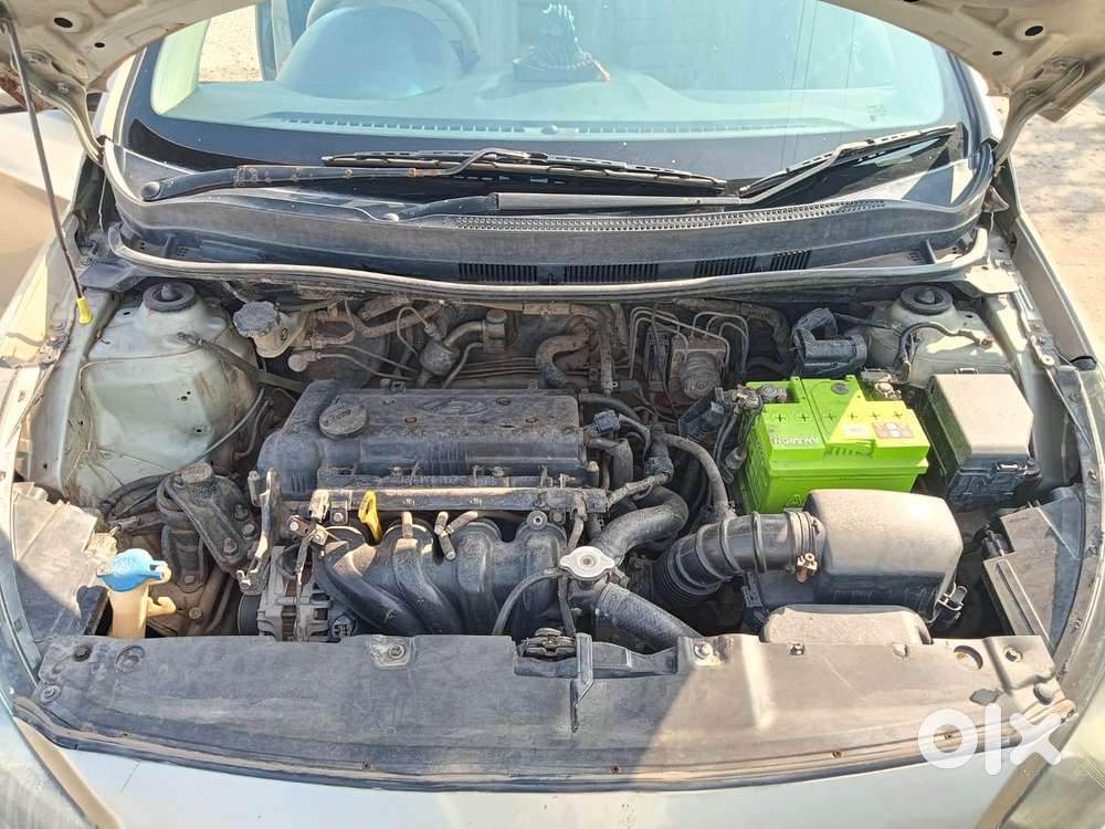 Hyundai Verna Fluidic 1.6 Vtvt Sx, 2013, Petrol