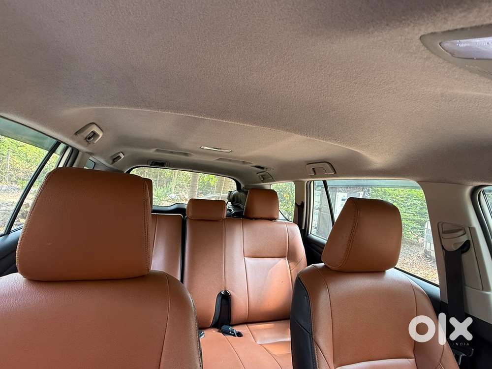 Toyota Innova Crysta 2016