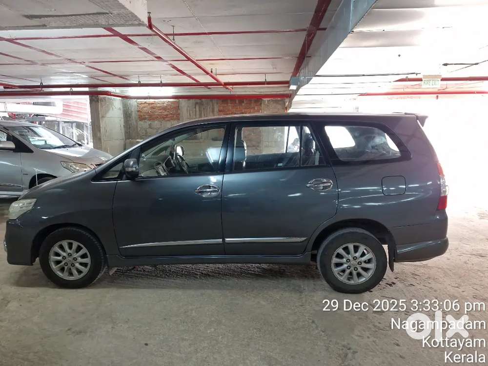 Toyota Innova 2014 Diesel 160000 Km Driven