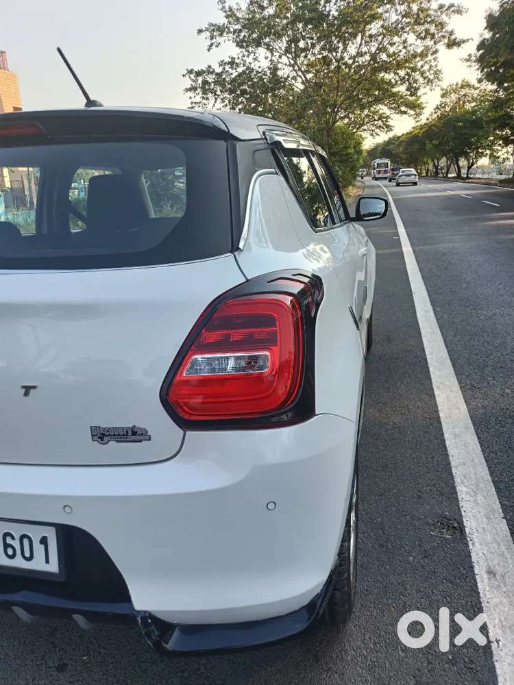 Showroom Condition Diesel Automatic Maruti Swift 2020  Vdi