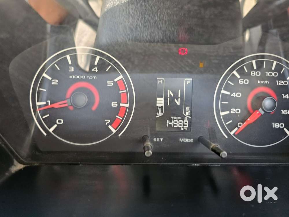 Mahindra Kuv 100 2016