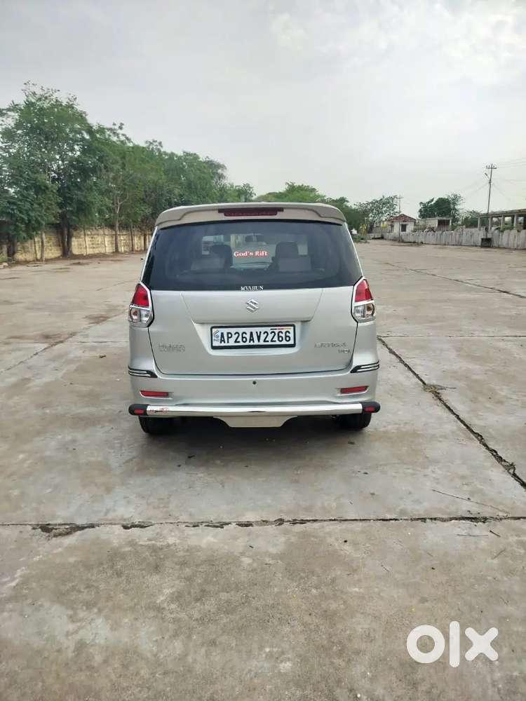 Maruti Suzuki Ertiga 2013