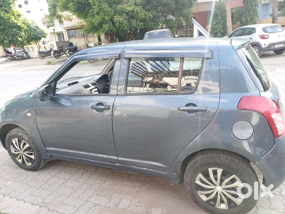 Swift Vxi Petrol 2011