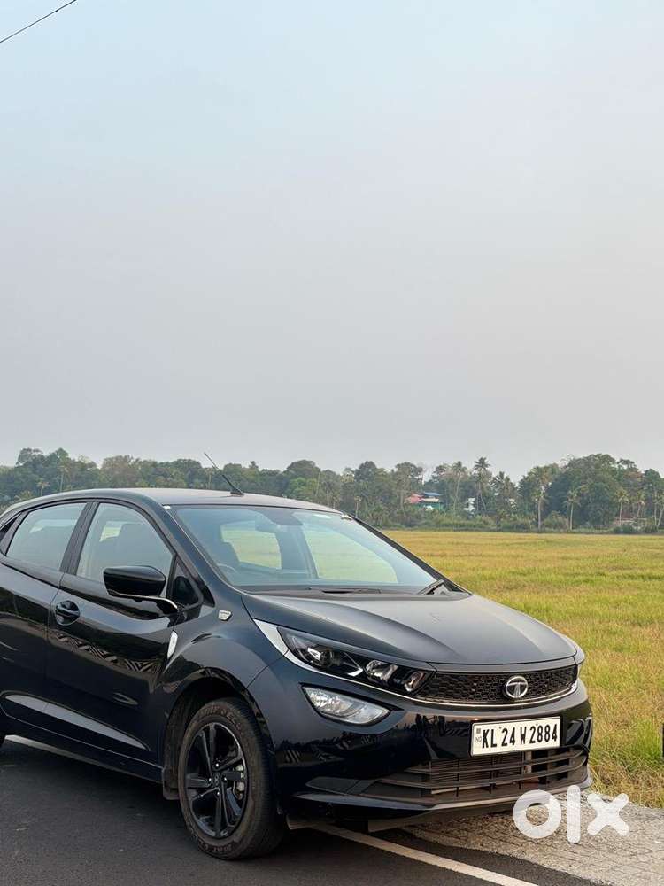 Tata Altroz Xza Plus Black Edition (top End) – 2023 Model