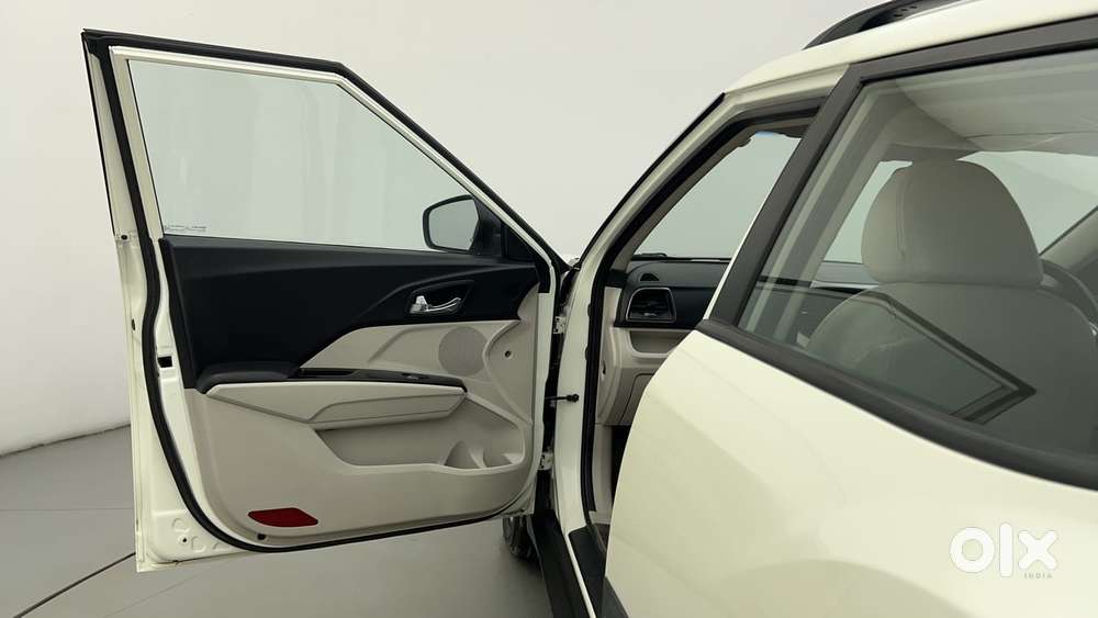 Mahindra Xuv300 W8 Diesel, 2022, Diesel