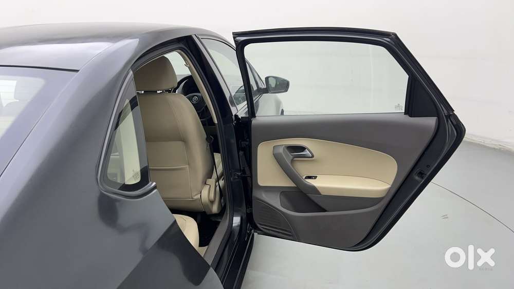 Volkswagen Vento 2010-2013 Petrol Highline, 2015, Petrol