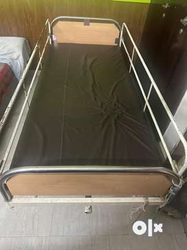 Hospital bed deals for sale olx