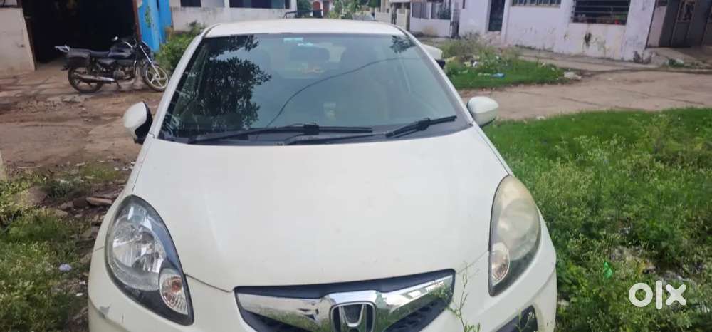 Honda Brio Petrol 2012 Mt