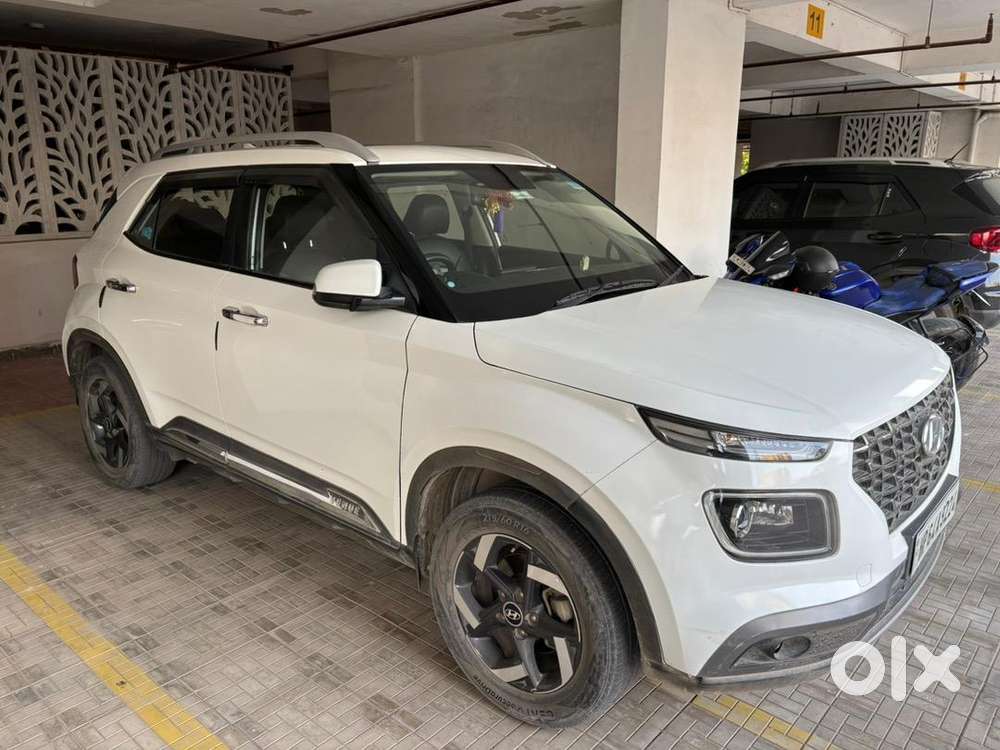 I Am Selling Hyundai Venue Sx (o) Mt Turbo 1.0 (petrol) In Gurgaon