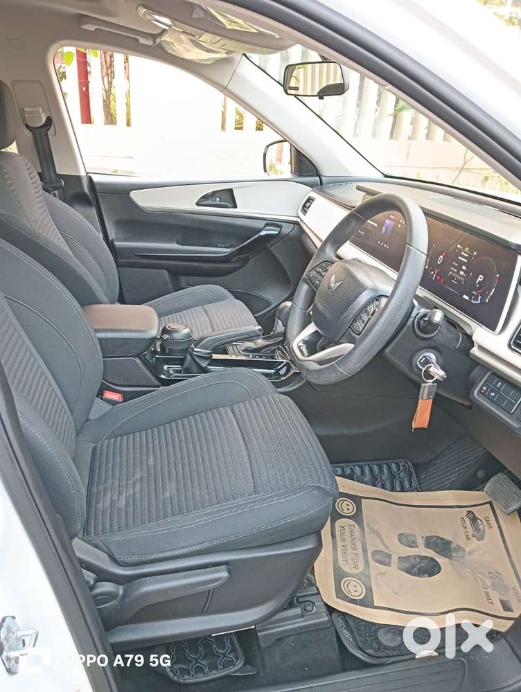 Mahindra Xuv700 2.2 Ax 5 Diesel Mt 7 Str, 2024, Diesel