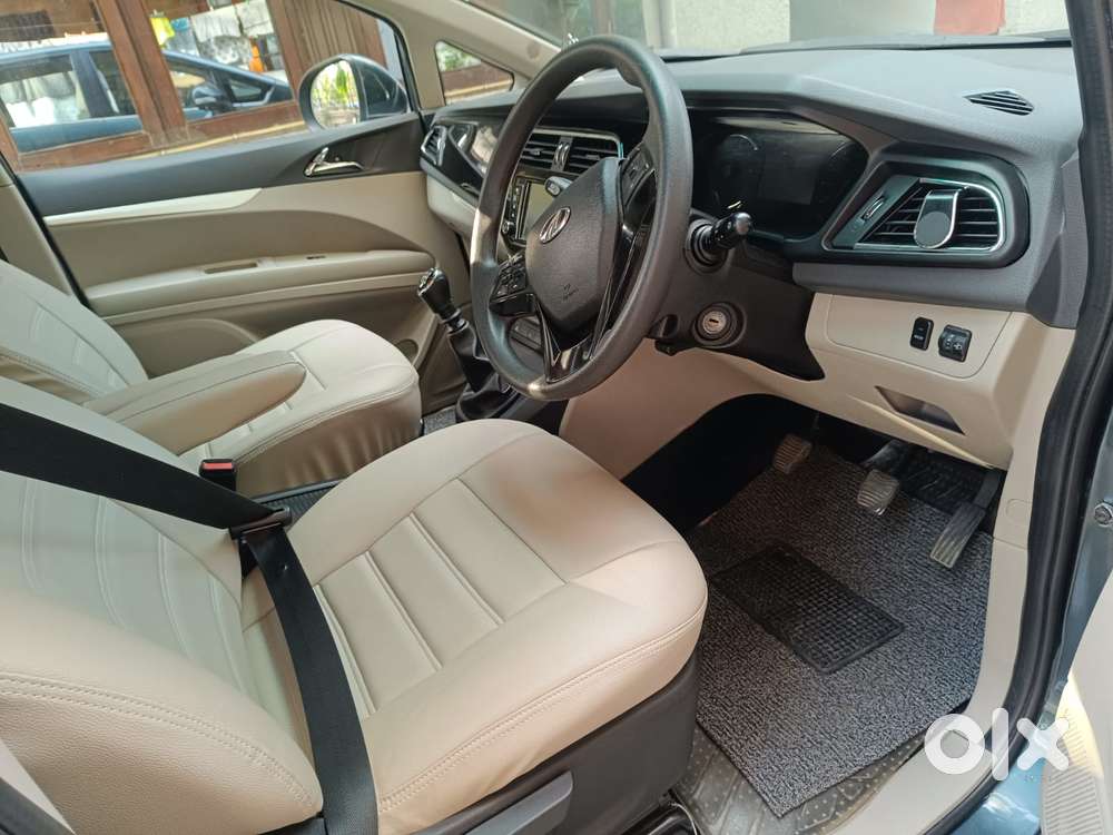 Mahindra Marazzo M6, 2018, Diesel