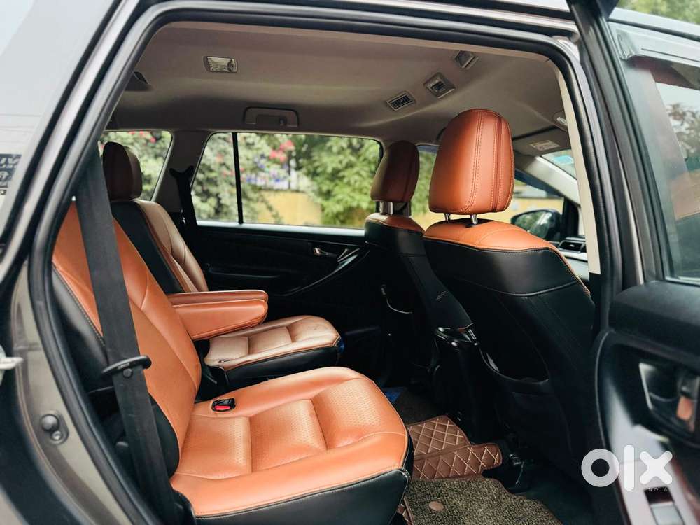 Toyota Innova Crysta 2.7 Gx Limited Edition At 7 Str, 2023, Petrol