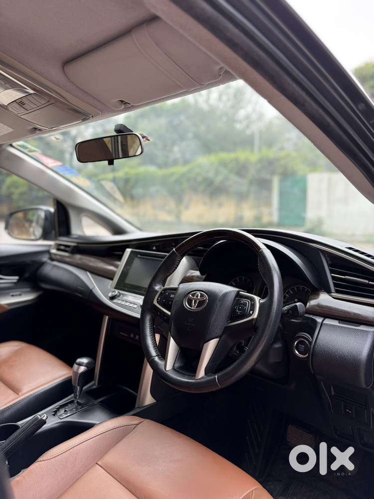 Toyota Innova Crysta 2.7 Zx At, 2017, Petrol