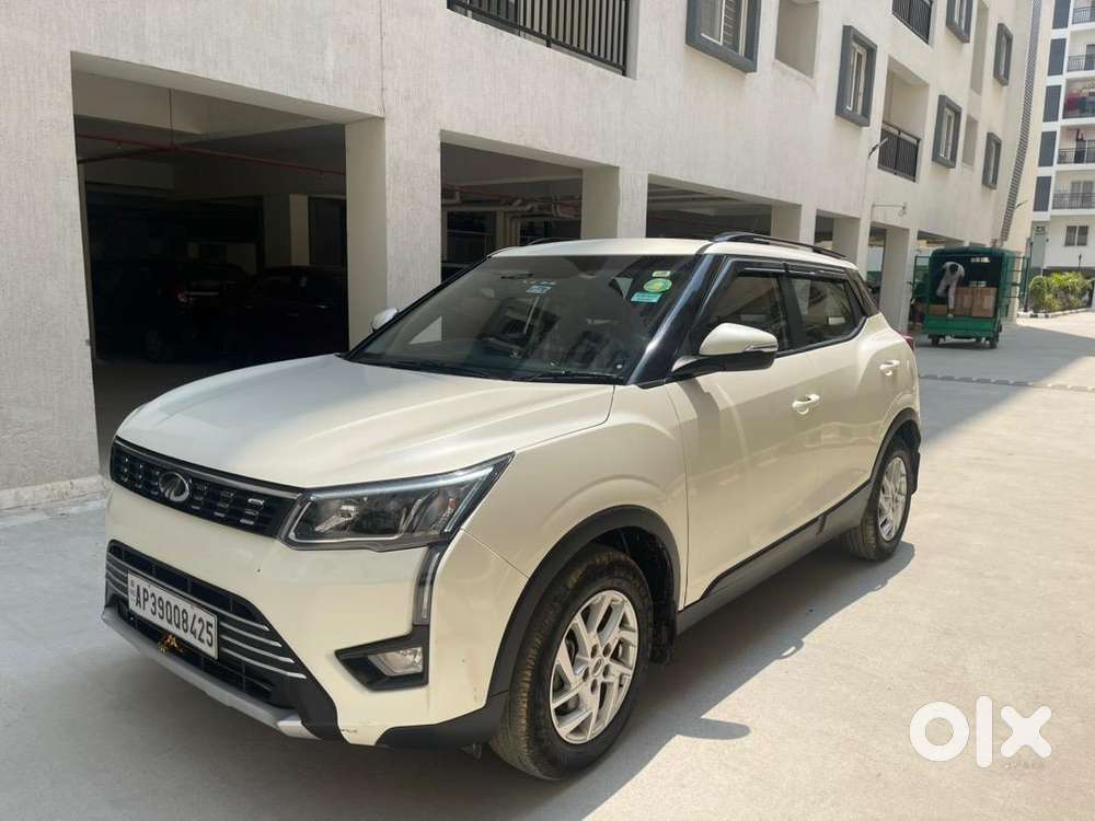 Mahindra Xuv300 2022 Petrol 18000 Km Driven