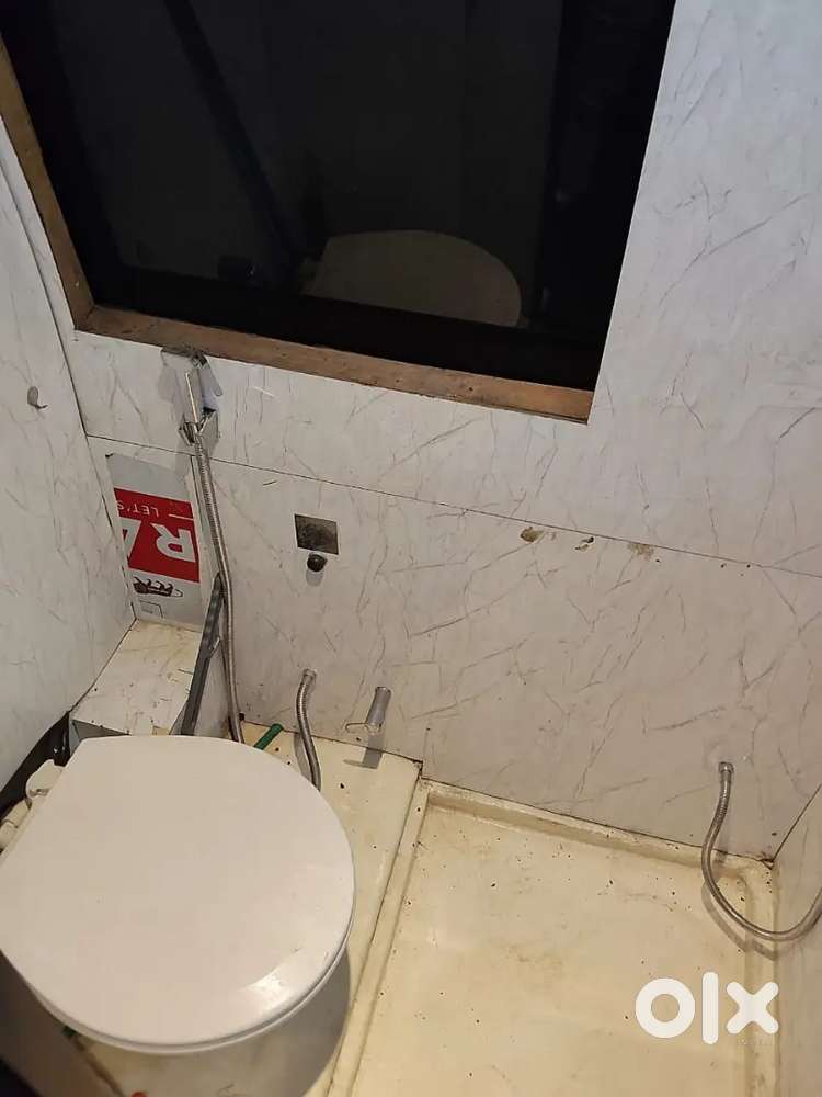 Force Motors Tempo Traveller  Vanity Van Modified Atesh Let Bathroom