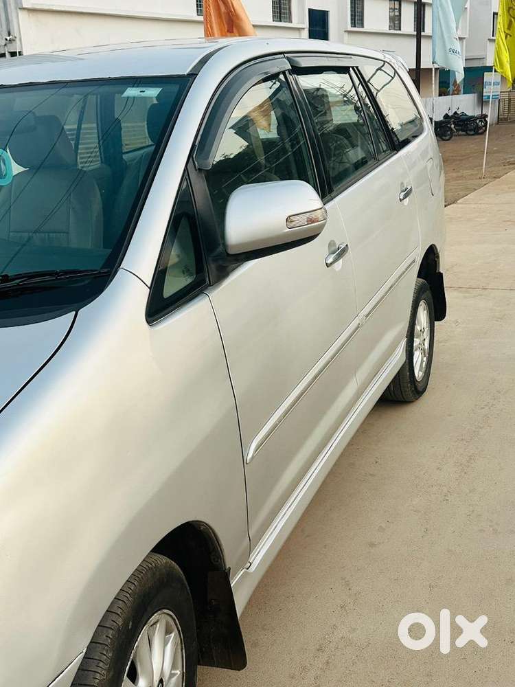 Toyota Innova 2013 Diesel 206000 Km Driven