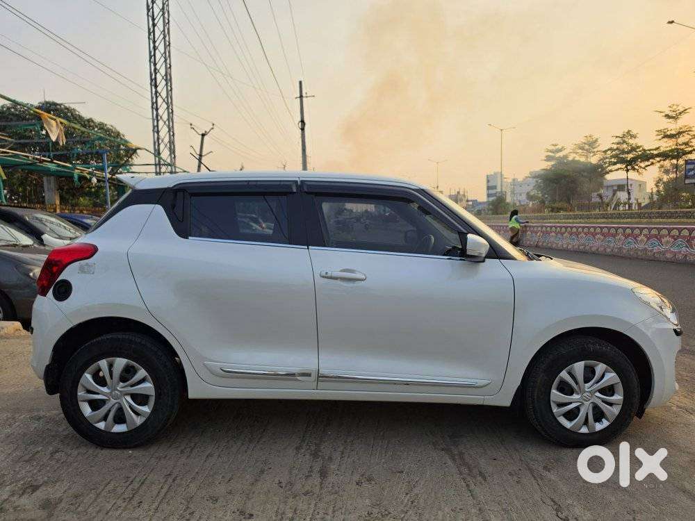 Maruti Suzuki Swift Vxi Cng, 2024, Cng & Hybrids
