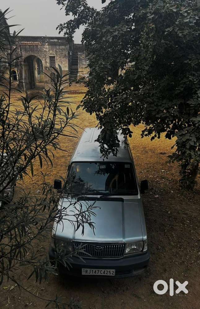 Toyota Qualis 2003 Diesel Well Maintained