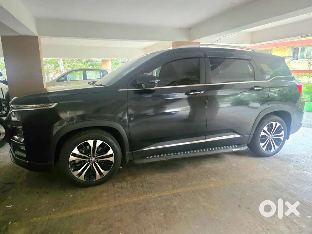 Mg Hector Plus 2023 Petrol 49000 Km Driven