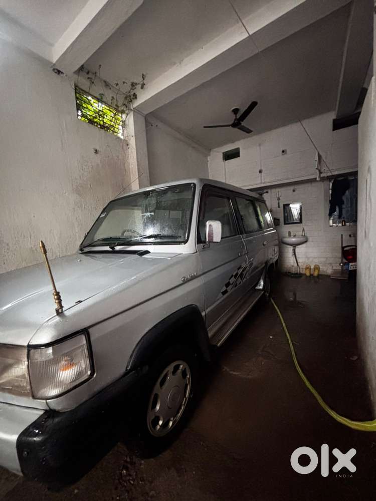 Toyota Qualis Diesel 2001 Kms
