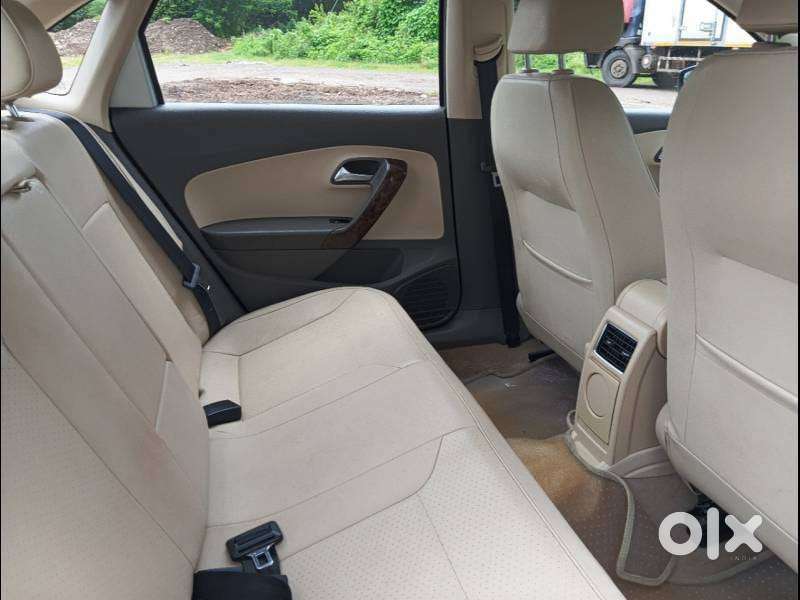 Volkswagen Vento 1.2 Tsi Highline At, 2015, Petrol