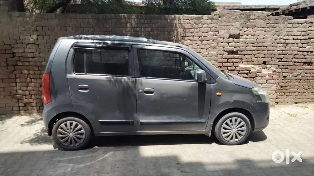 Maruti Suzuki Wagon R 2010 Model Cng + Petrol