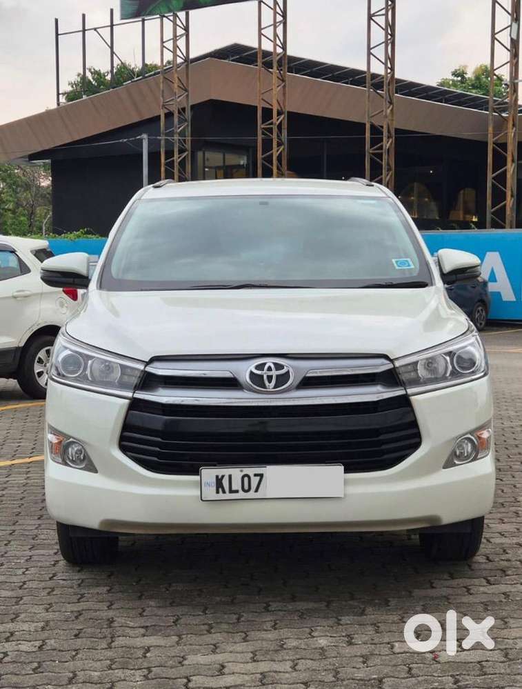 Toyota Innova Crysta 2018