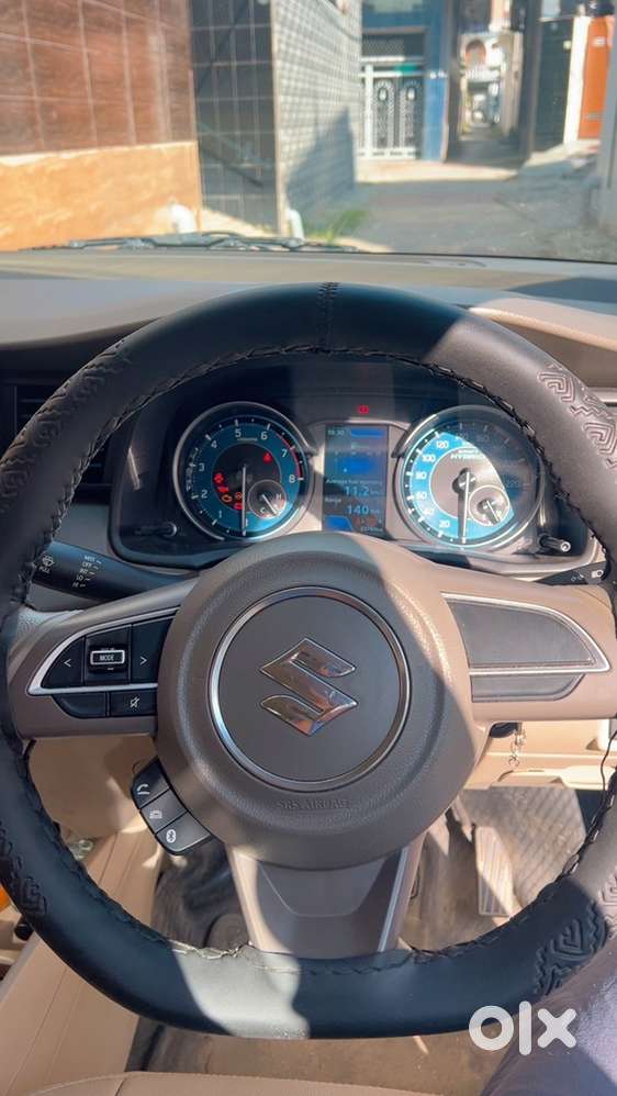 Maruti Ertiga 1.5 Vxi 2025