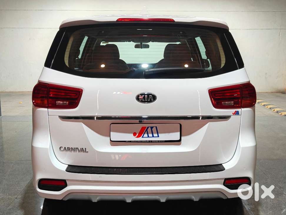 Kia Carnival Premium, 2021, Diesel