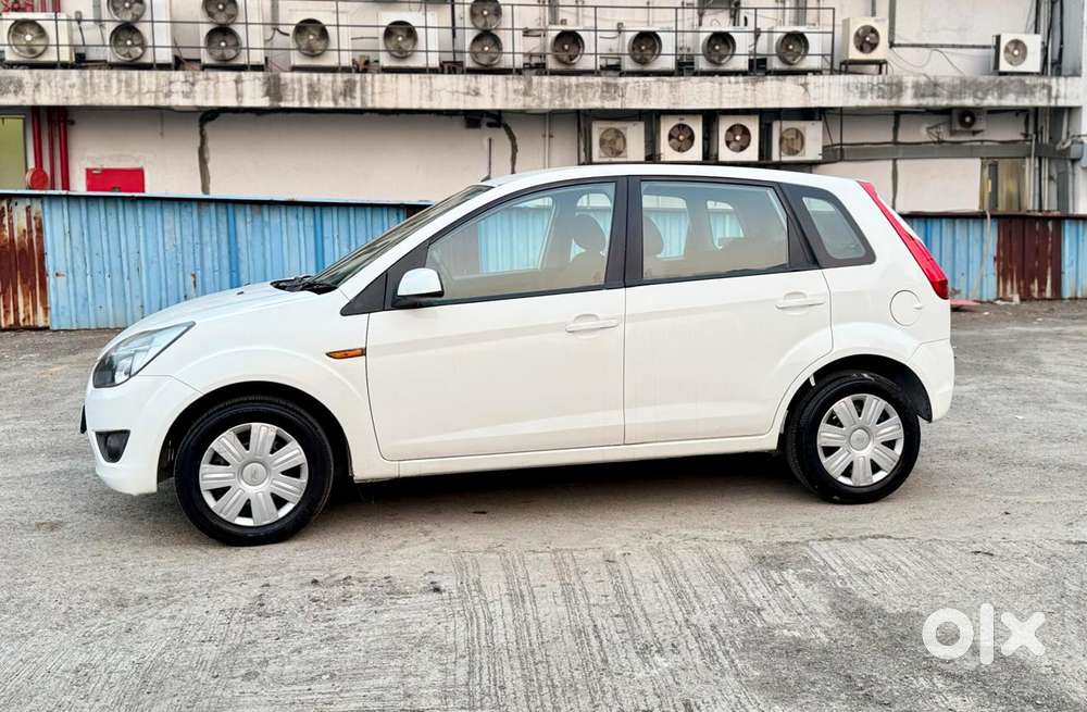 Ford Figo Petrol Zxi, 2011, Petrol