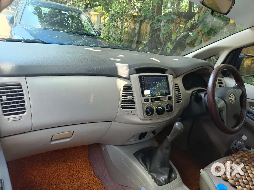 Toyota Innova 2012 Diesel 480000 Km Driven
