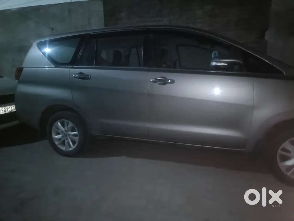 Toyota Innova Crysta 2019