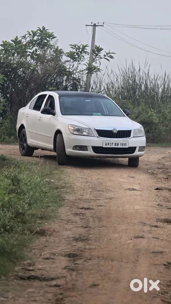 Skoda Laura 2012 Diesel Well Maintained