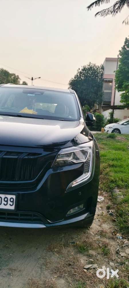 Mahindra Xuv700 Petrol 2025