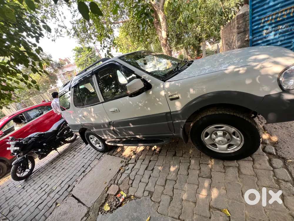 Tata Safari 2012 Diesel 100000 Km Driven