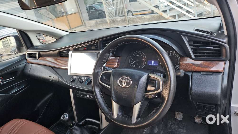 Toyota Innova Crysta 2.4 G Mt 8s, 2018, Diesel