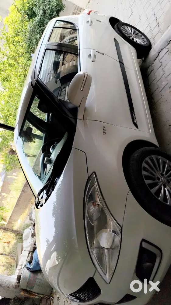 Maruti Suzuki Swift 15 Petrol 82000 Km Driven