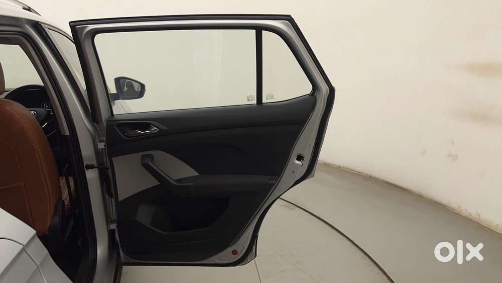 Skoda Kushaq 1.0 Tsi Ambition, 2023, Petrol