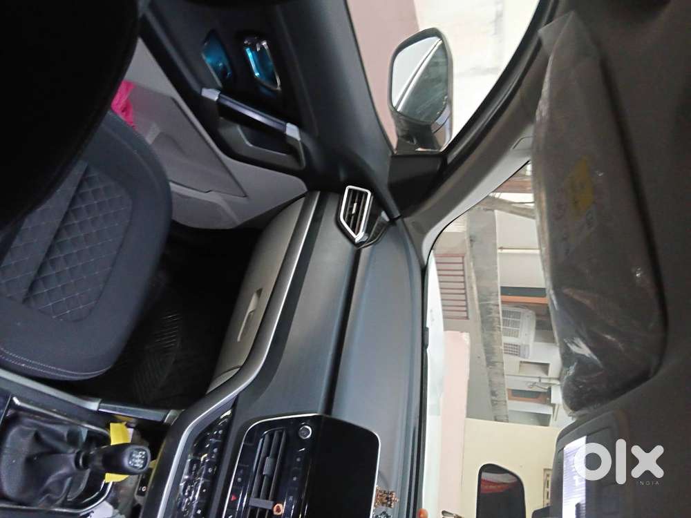 Tata, Safari, 2021,