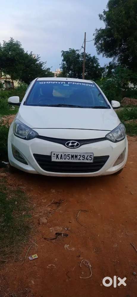 Hyundai I20 2010-2012 Car