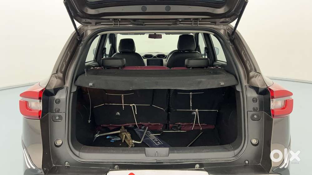 Nissan Magnite 1.0 Xv, 2023, Petrol