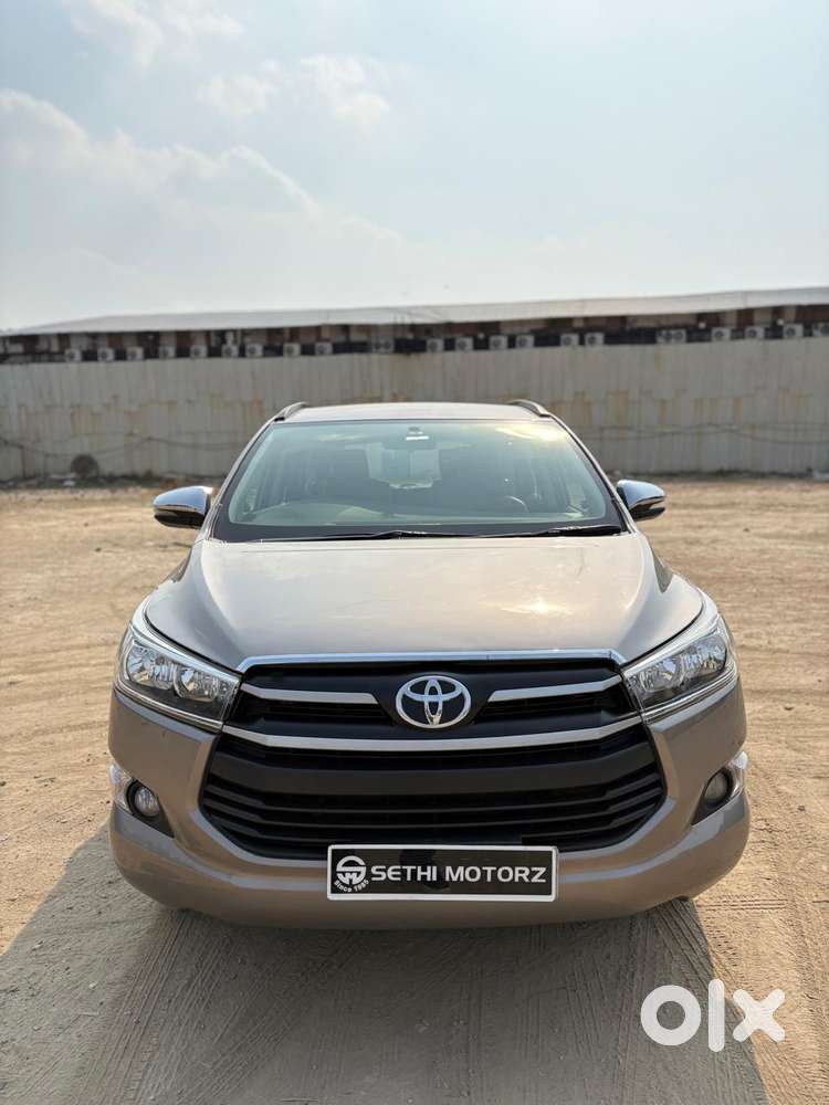 Toyota Innova Crysta 2.4 Gx Mt, 2017, Diesel