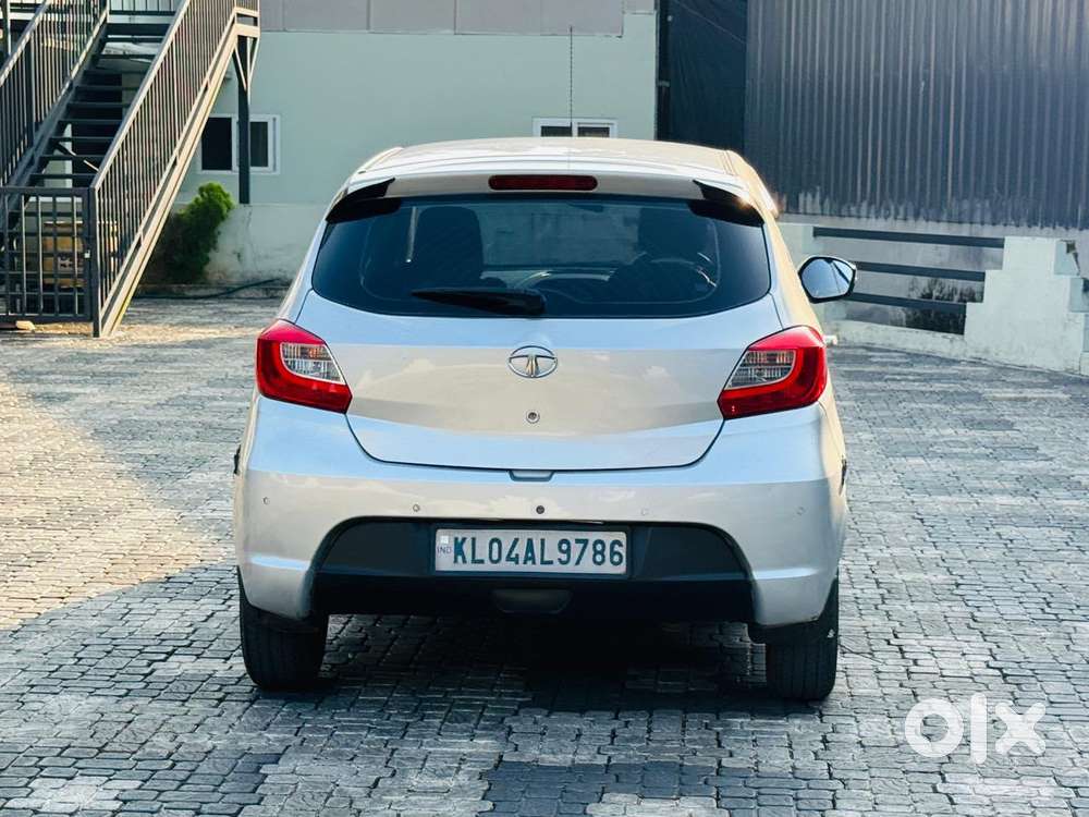 Tata Tiago Xz, 2017, Petrol