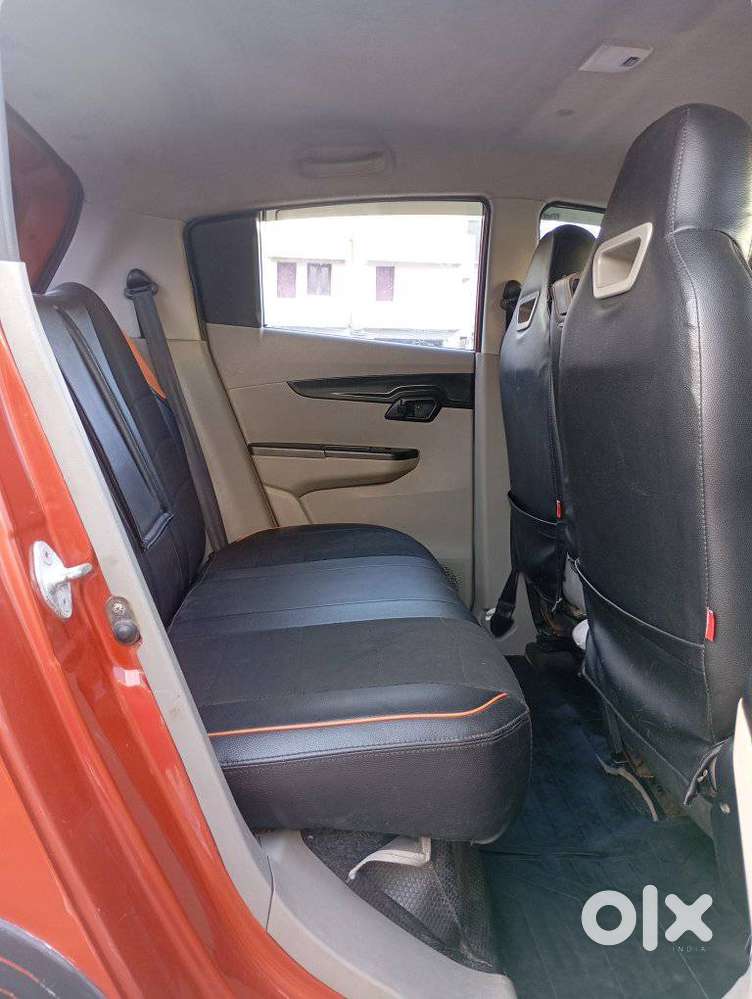 Mahindra Kuv 100, 2017, Petrol